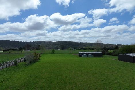 Photo of property in 2 Ada Lane, Riverhead, 0793