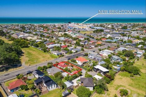 Photo of property in 380 Keyes Road, New Brighton, Christchurch, 8083