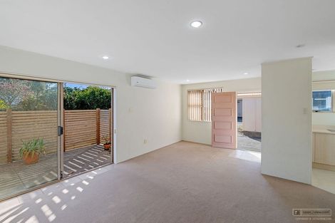 Photo of property in 65 Victoria Road, New Plymouth, 4310