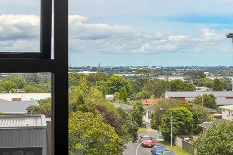 Photo of property in 12/8 Bennett Road, Pakuranga, Auckland, 2010