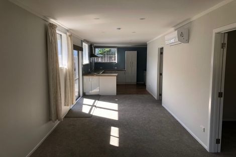 Photo of property in 27 Tremaine Avenue, Two Mile Bay, Taupo, 3330