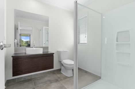 Photo of property in 32 Robert Hastie Drive, Mangawhai, 0573