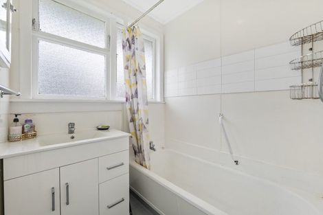 Photo of property in 67 Fairfield Road, Hawera, 4610