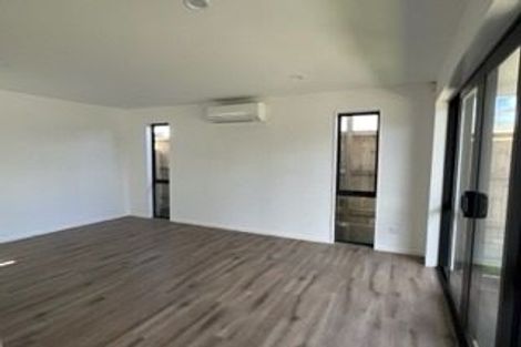 Photo of property in 3 Matukutureia Lane, Manurewa, Auckland, 2102