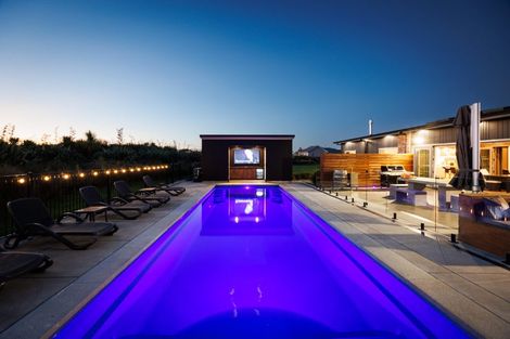 Photo of property in 9 Paterson Lane, Kelvin Grove, Palmerston North, 4470