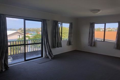 Photo of property in 15 Ngatira Place, Snells Beach, 0920