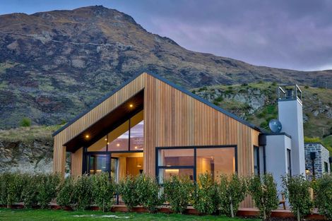 Photo of property in Kawarau Heights, 29 Kawarau Heights Boulevard, Lake Hayes, Queenstown, 9304