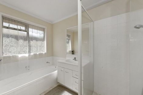 Photo of property in 23 Barrington Drive, Huntington, Hamilton, 3210