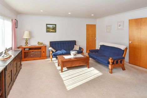 Photo of property in 11/17 Youngs Road, Papakura, 2110