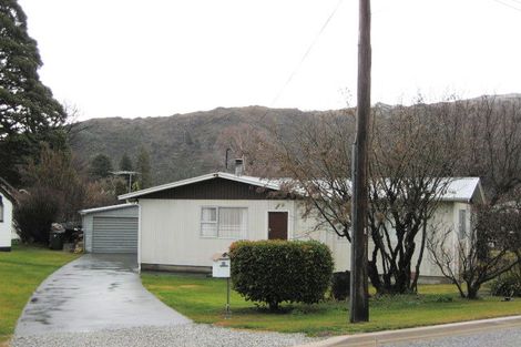 Photo of property in 13 Fache Street, Clyde, 9330