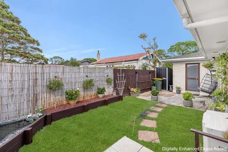 Photo of property in 2/99 Seddon Street, Pukekohe, 2120