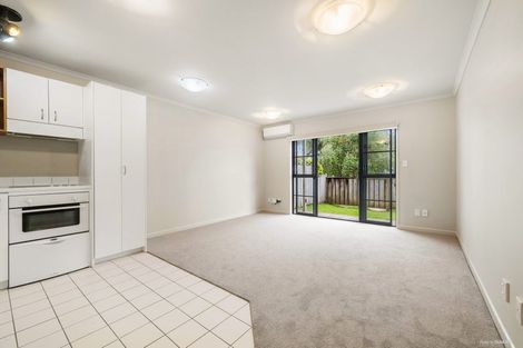 Photo of property in 24/8 Carolina Place, Albany, Auckland, 0632