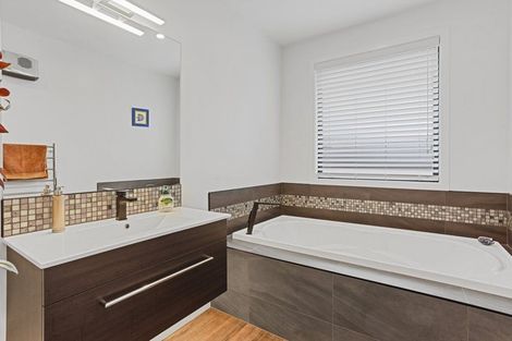 Photo of property in 4 Katipo Way, Pegasus, 7612