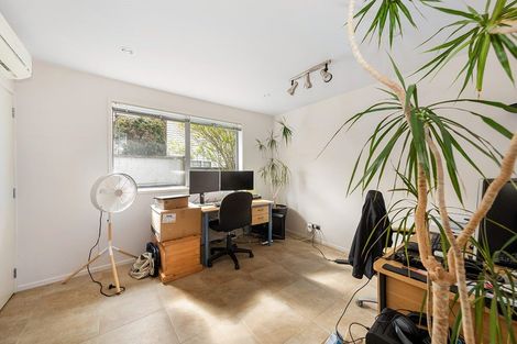 Photo of property in 20a Littlejohn Street, Hillsborough, Auckland, 1042