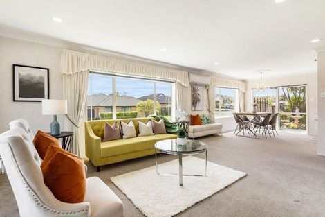 Photo of property in 93 Westerham Drive, Dannemora, Auckland, 2016