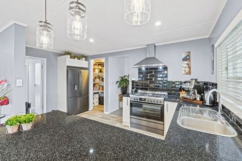 Photo of property in 21 Glenn Street, Castlecliff, Whanganui, 4501