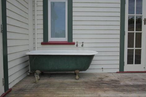 Photo of property in 76 Victoria Avenue, Palmerston North, 4410