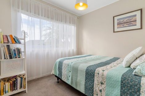 Photo of property in 21 Waterlea Avenue, Mangere Bridge, Auckland, 2022