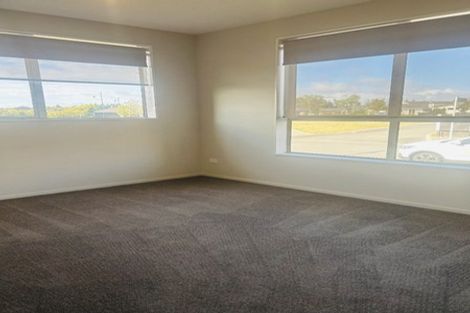 Photo of property in 10 Pakura Street, Pegasus, 7612