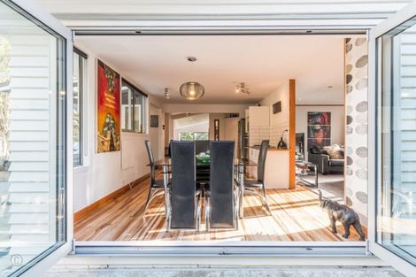 Photo of property in 52 Black Rock Road, Newlands, Wellington, 6037