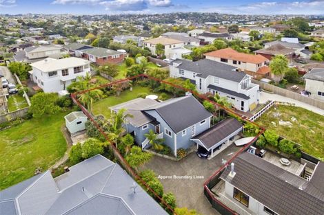 Photo of property in 1/27 Kiteroa Terrace, Rothesay Bay, Auckland, 0630