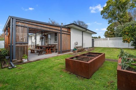 Photo of property in 16 Fairview Place, Te Puke, 3119