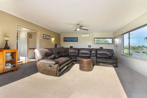 Photo of property in 56 Logan Road, Buckland, Pukekohe, 2677