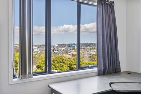 Photo of property in 3 Candlestick Place, Oteha, Auckland, 0632