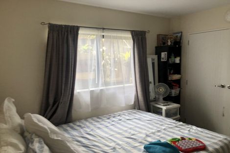 Photo of property in 29b Edgewater Drive, Pakuranga, Auckland, 2010