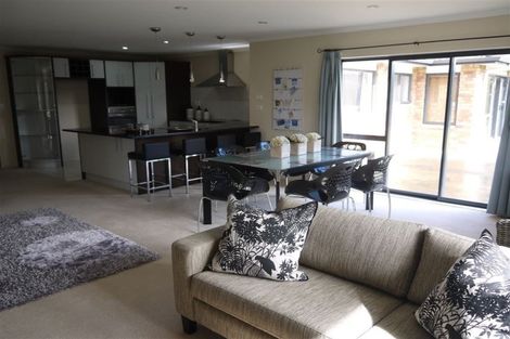 Photo of property in 497 Great South Road, Opaheke, Papakura, 2113