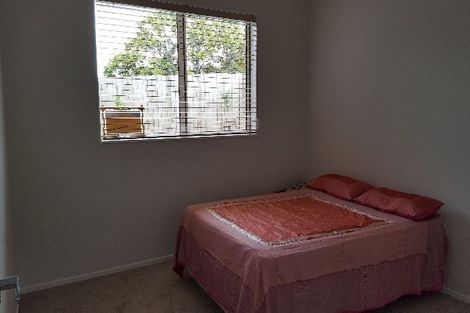 Photo of property in 100 Bluebird Crescent, Unsworth Heights, Auckland, 0632