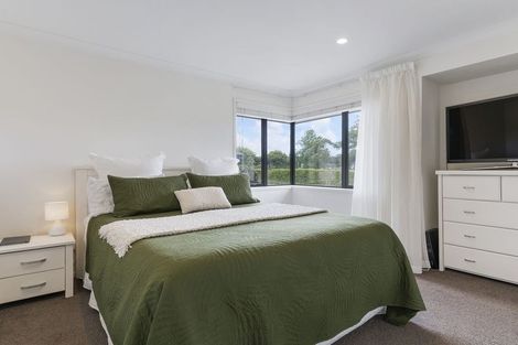 Photo of property in 17 Wautaiti Drive, Riverhead, 0820