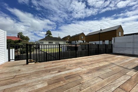 Photo of property in 7c Reg Pearce Way, Glen Innes, Auckland, 1072