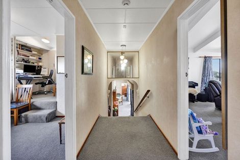 Photo of property in 71 Fantham Street, Hawera, 4610