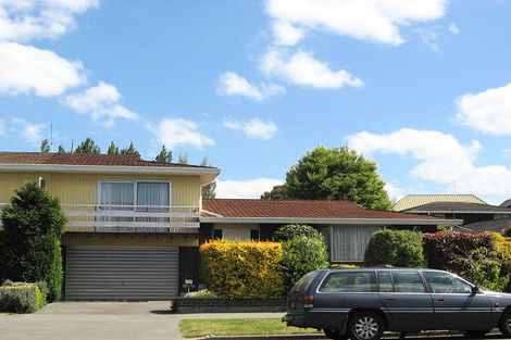 Photo of property in 63 Ambleside Drive, Burnside, Christchurch, 8053