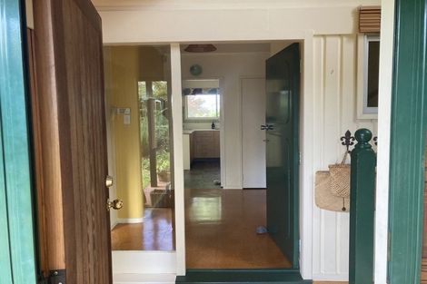 Photo of property in 16 Totara Drive, St Andrews, Hamilton, 3200