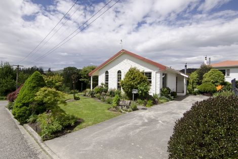 Photo of property in 2 Tweed Street, Roxburgh, 9500