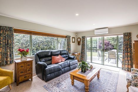 Photo of property in 15 Beachwater Grove, Paraparaumu Beach, Paraparaumu, 5032