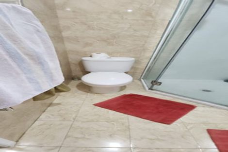 Photo of property in 5 Ennis Avenue, Pakuranga Heights, Auckland, 2010