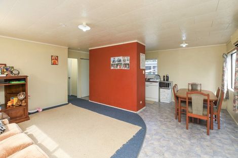 Photo of property in 24a Pollen Crescent, Melville, Hamilton, 3206