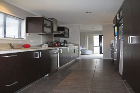 Photo of property in 86 Fields Parade, Oteha, Auckland, 0632