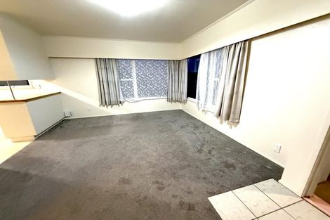 Photo of property in 1/3 Cheryl Place, Hillcrest, Auckland, 0627