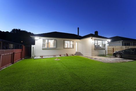 Photo of property in 243 Wellington Road, Wainuiomata, Lower Hutt, 5014