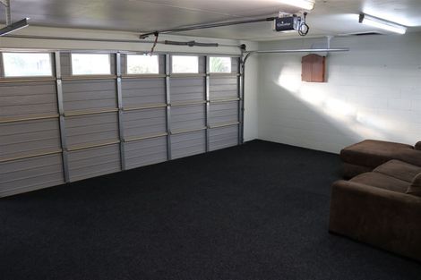 Photo of property in 92 Glen Lynne Avenue, Queenwood, Hamilton, 3210