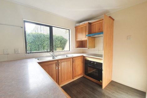 Photo of property in 6/8 Margan Avenue, New Lynn, Auckland, 0600