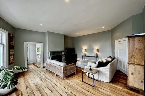 Photo of property in 13 Glenbervie Terrace, Thorndon, Wellington, 6011