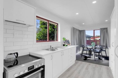 Photo of property in 13 Katherine Place, Melville, Hamilton, 3206