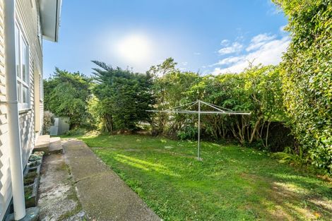 Photo of property in 125 Sievers Grove, Cannons Creek, Porirua, 5024
