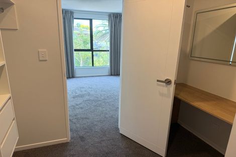 Photo of property in 4 Chatsworth Crescent, Pakuranga Heights, Auckland, 2010