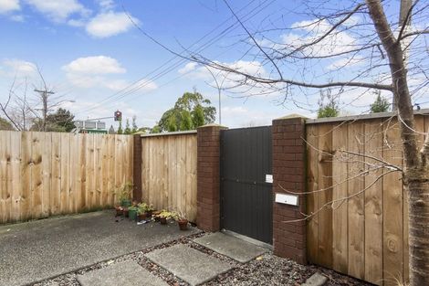 Photo of property in 2/85 Normandy Avenue, Melville, Hamilton, 3206